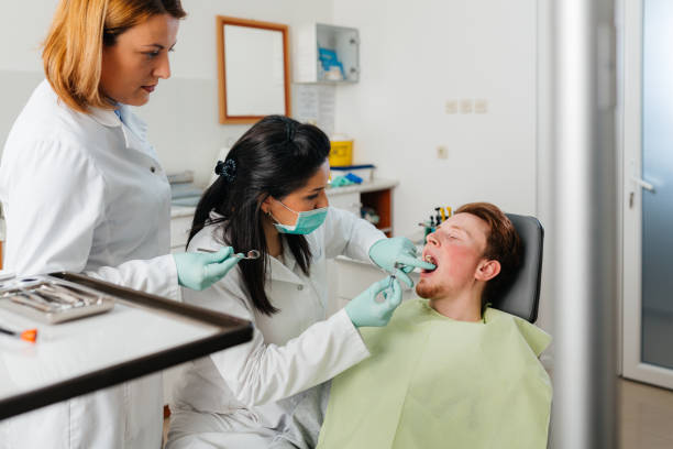 Best Cracked Tooth Emergency Dentist  in North Pekin, IL